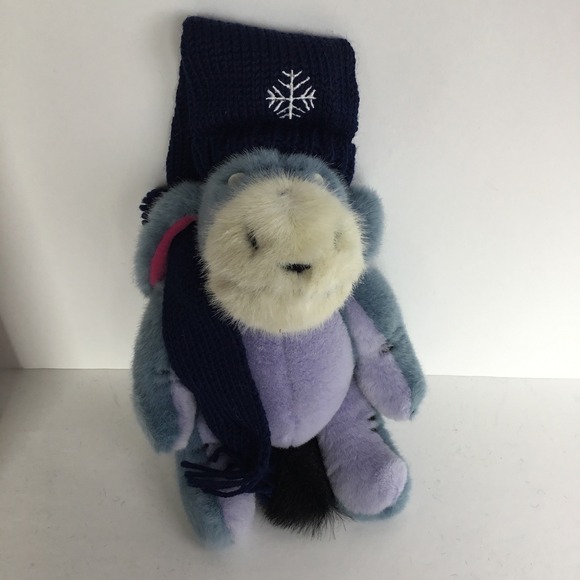 Boyds Collection Pooh Bears Winter Holiday Eeyore with Christmas Ornament - Picture 2 of 16